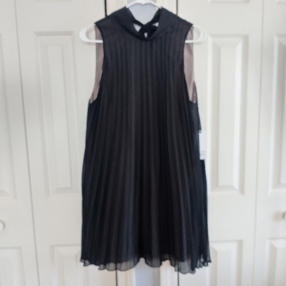 BB Dakota Devlan Black Pleated Special Occasion Dress M - Picture 2 of 11